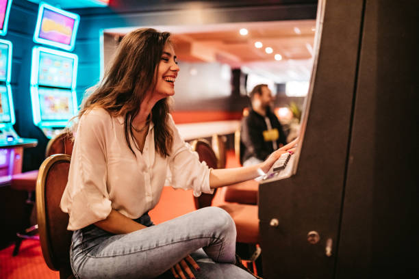 Live dice game dealer rolling on osg platform